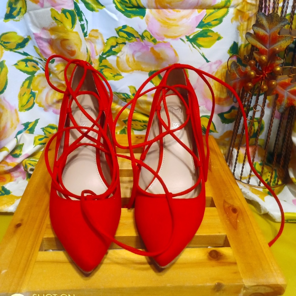 SHOES